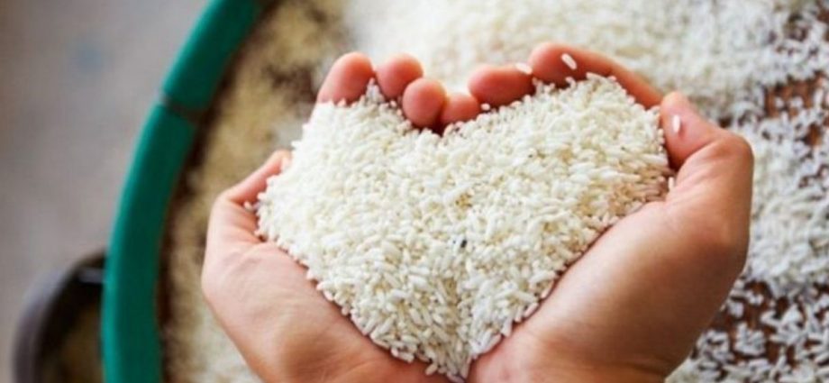 Cara zakat fitrah dengan beras